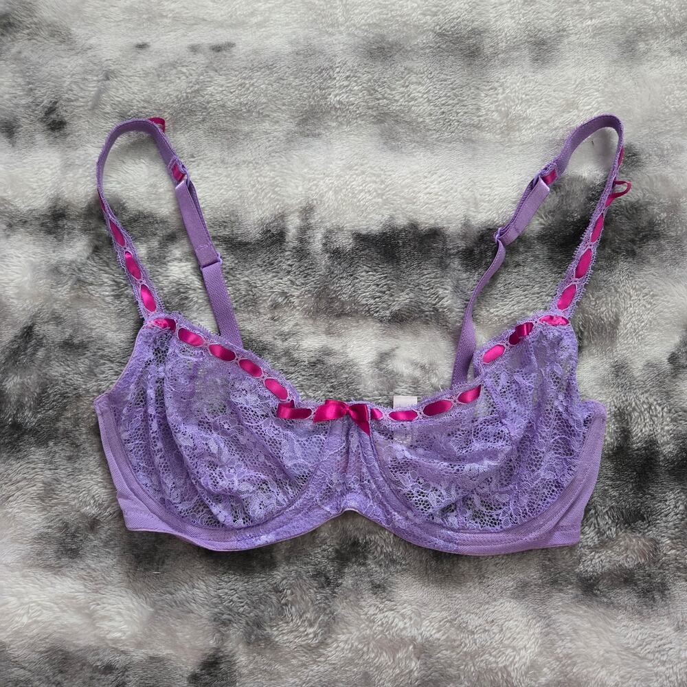 Victoria’s Secret Women’s 34D Lavender Lace Bra Pink Ribbon Detail